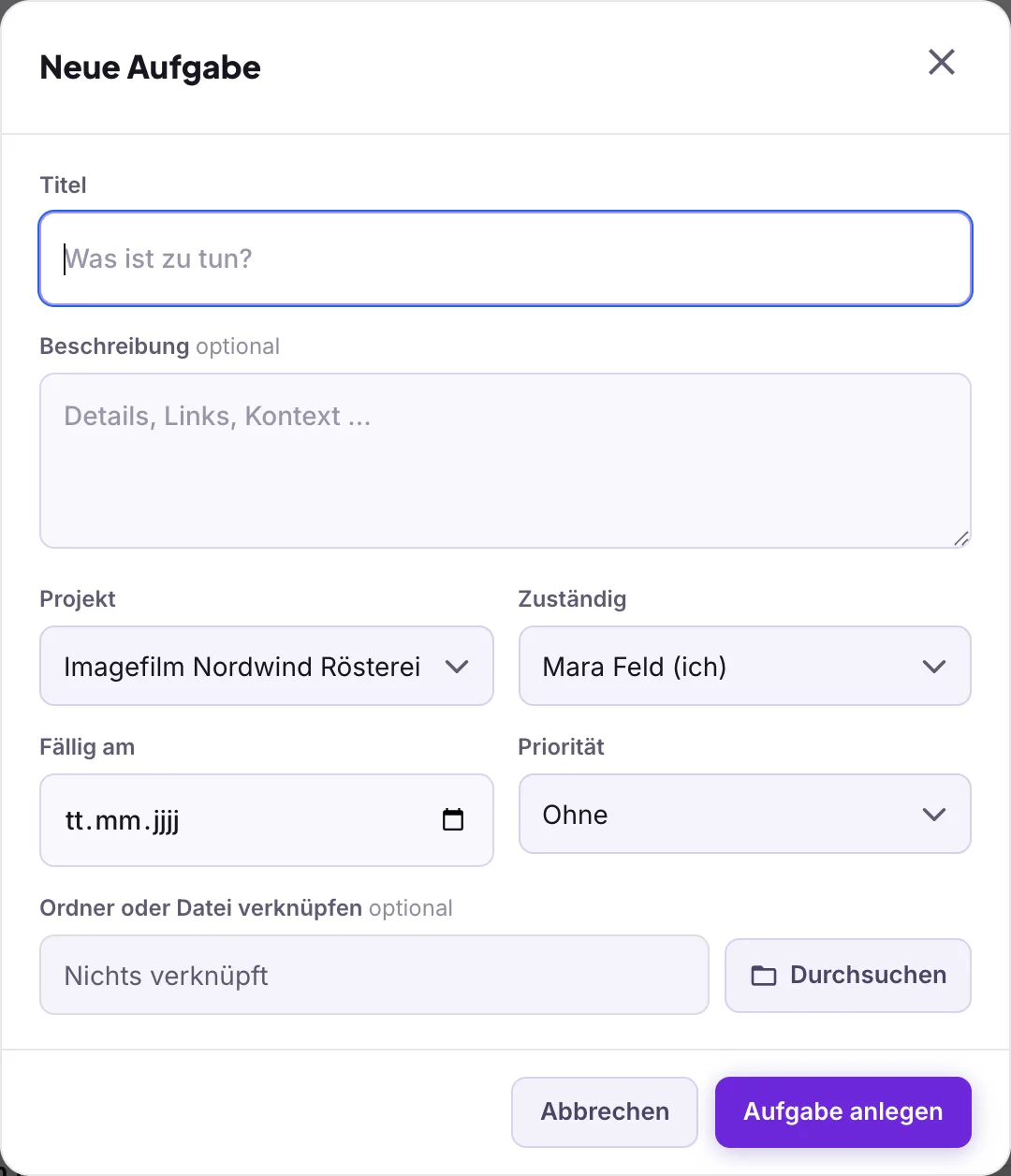 Dialog Neue Aufgabe mit Titel, Beschreibung, Projekt, Zuständig, Fällig am, Priorität und Ordner oder Datei verknüpfen