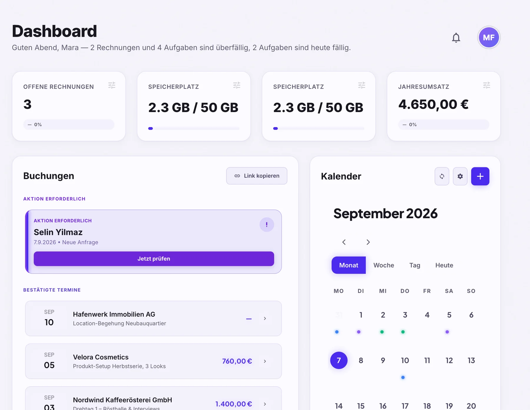 Dashboard mit Buchungen-Karte: Anfrage unter Aktion erforderlich, bestätigte Termine und Kalender